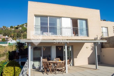 5 bedrooms house for sale in Lloret de Mar, Girona, Catalonia, Spain № 6709 - photo 11