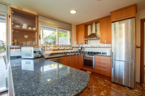 5 bedrooms house for sale in Lloret de Mar, Girona, Catalonia, Spain № 6709 - photo 15