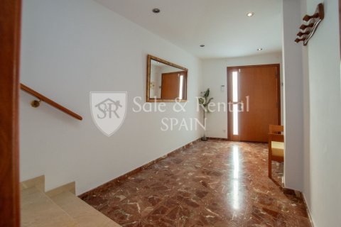 5 bedrooms house for sale in Lloret de Mar, Girona, Catalonia, Spain № 6709 - photo 3