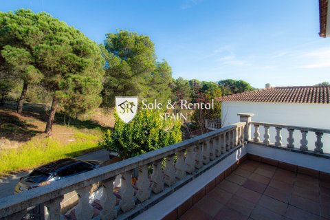 3 bedrooms house for sale in Lloret de Mar, Girona, Catalonia, Spain № 6710 - photo 18