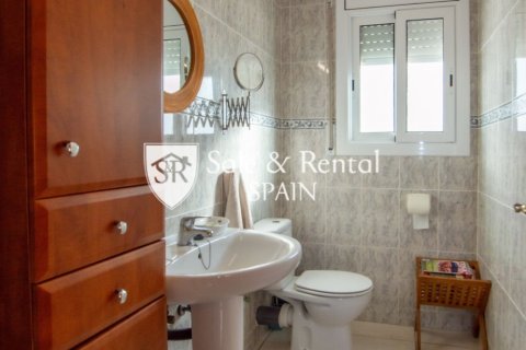 3 bedrooms house for sale in Lloret de Mar, Girona, Catalonia, Spain № 6710 - photo 9