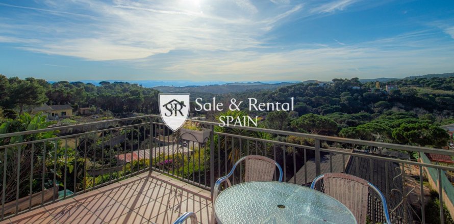 3 bedrooms house for sale in Lloret de Mar, Girona, Catalonia, Spain № 6710