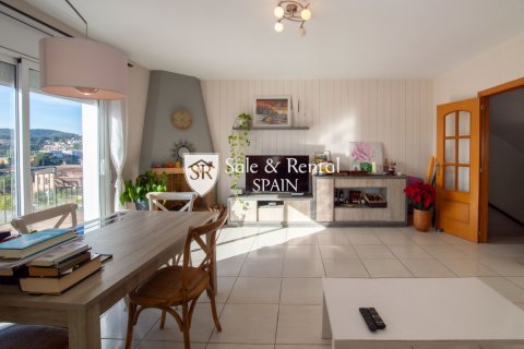 3 bedrooms house for sale in Lloret de Mar, Girona, Catalonia, Spain № 6710 - photo 5