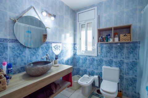 3 bedrooms house for sale in Lloret de Mar, Girona, Catalonia, Spain № 6710 - photo 12