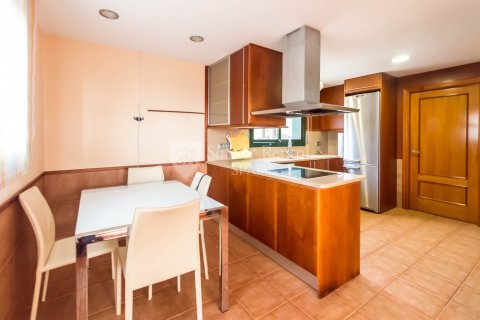 5 bedrooms house for sale in Lloret de Mar, Girona, Catalonia, Spain № 6711 - photo 12