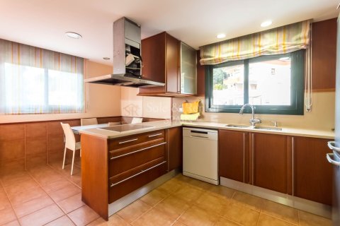 5 bedrooms house for sale in Lloret de Mar, Girona, Catalonia, Spain № 6711 - photo 16