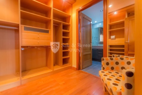 5 bedrooms house for sale in Lloret de Mar, Girona, Catalonia, Spain № 6711 - photo 23