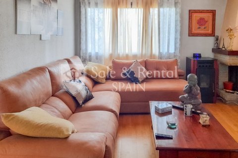 4 bedrooms house for sale in Lloret de Mar, Girona, Catalonia, Spain № 6707 - photo 3