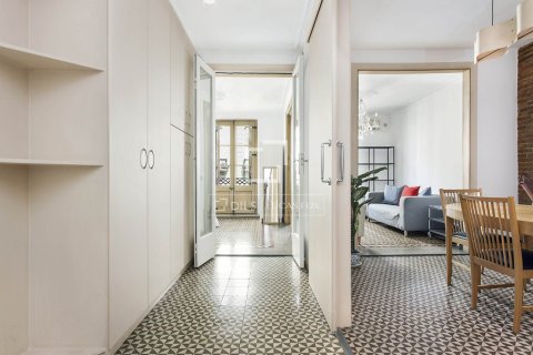 Apartamento de 2 dormitorios en alquiler en Barcelona, Cataluña, Spain № 7165 - foto 22