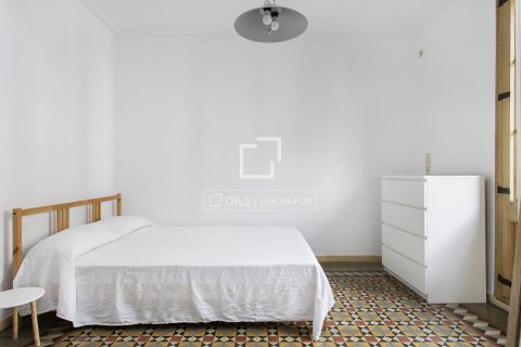 Apartamento de 2 dormitorios en alquiler en Barcelona, Cataluña, Spain № 7165 - foto 20