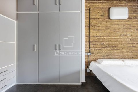 Apartamento de 2 dormitorios en alquiler en Barcelona, Cataluña, Spain № 7165 - foto 13