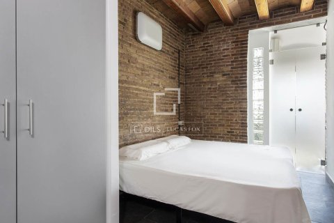 Apartamento de 2 dormitorios en alquiler en Barcelona, Cataluña, Spain № 7165 - foto 12