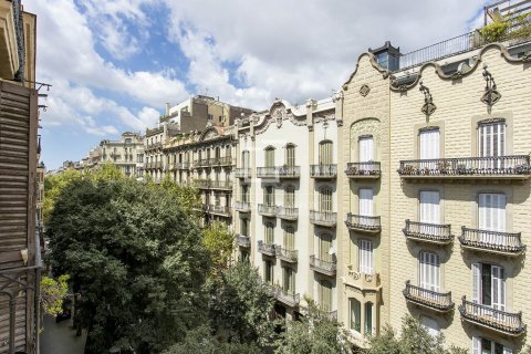 Apartamento de 2 dormitorios en alquiler en Barcelona, Cataluña, Spain № 7165 - foto 18