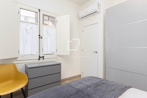 Apartamento de 2 dormitorios en alquiler en Barcelona, Cataluña, Spain № 7160 - foto 23