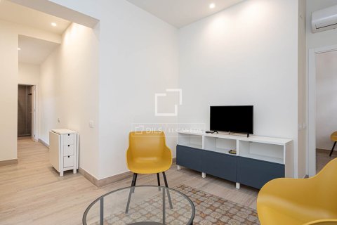 Apartamento de 2 dormitorios en alquiler en Barcelona, Cataluña, Spain № 7160 - foto 30