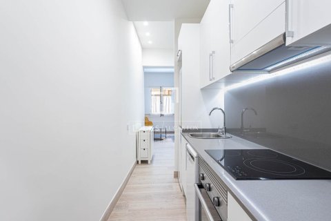 Apartamento de 2 dormitorios en alquiler en Barcelona, Cataluña, Spain № 7160 - foto 6