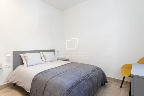 Apartamento de 2 dormitorios en alquiler en Barcelona, Cataluña, Spain № 7160 - foto 15