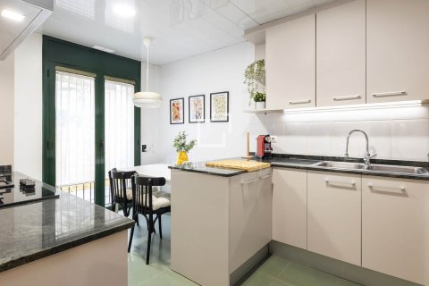 Villa de 3 dormitorios en alquiler en Barcelona, Cataluña, Spain № 7163 - foto 19