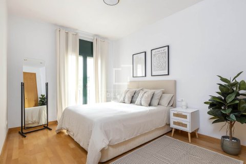 Villa de 3 dormitorios en alquiler en Barcelona, Cataluña, Spain № 7163 - foto 10