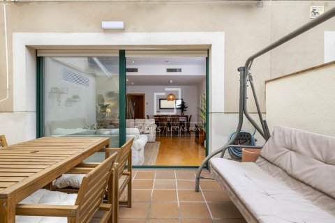 Villa de 3 dormitorios en alquiler en Barcelona, Cataluña, Spain № 7163 - foto 26