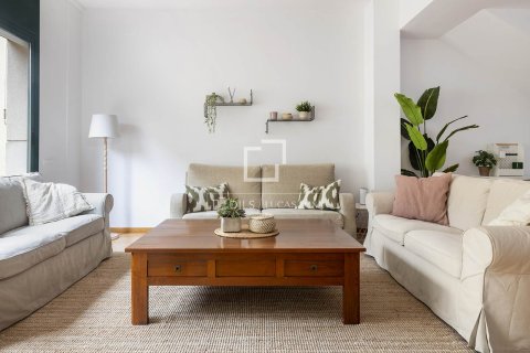 Villa de 3 dormitorios en alquiler en Barcelona, Cataluña, Spain № 7163 - foto 25