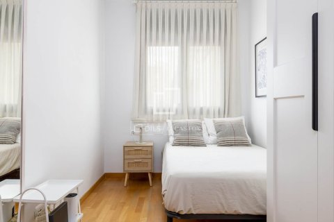 Villa de 3 dormitorios en alquiler en Barcelona, Cataluña, Spain № 7163 - foto 14