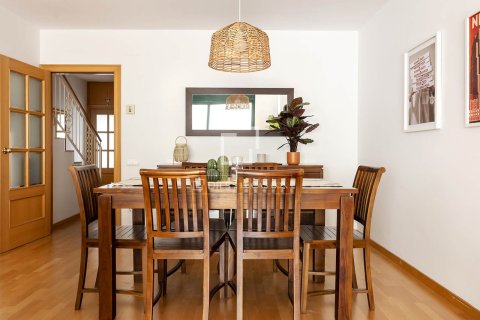 Villa de 3 dormitorios en alquiler en Barcelona, Cataluña, Spain № 7163 - foto 22