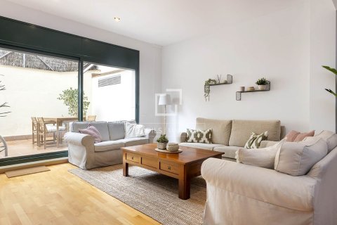 Villa de 3 dormitorios en alquiler en Barcelona, Cataluña, Spain № 7163 - foto 28
