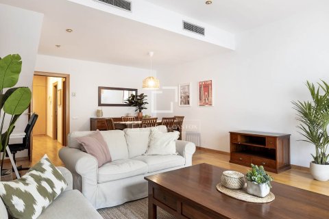 Villa de 3 dormitorios en alquiler en Barcelona, Cataluña, Spain № 7163 - foto 24