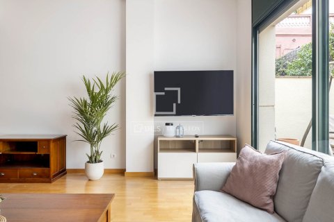 Villa de 3 dormitorios en alquiler en Barcelona, Cataluña, Spain № 7163 - foto 30