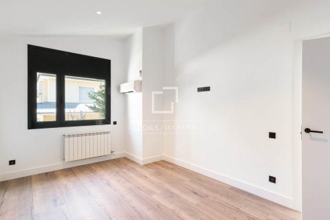 Снять в аренду виллу в Кастельдефельс, Испания с 5 спален, 592м², № 7164 - фото 4