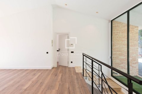 Снять в аренду виллу в Кастельдефельс, Испания с 5 спален, 592м², № 7164 - фото 8
