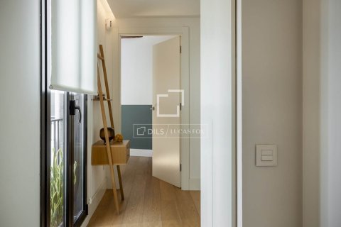 2 bedrooms penthouse for rent in Barcelona, Catalonia, Spain № 7162 - photo 3