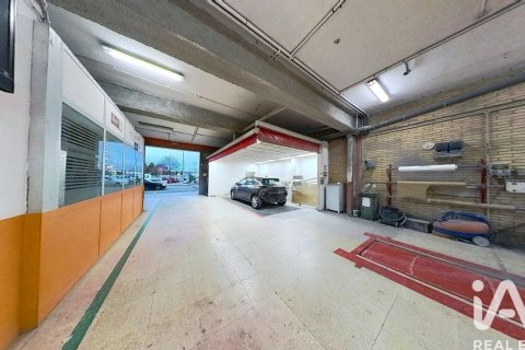 Снять в аренду коммерческую недвижимость в Торредембарра, Испания с 6 спален, 420м², № 7590 - фото 11