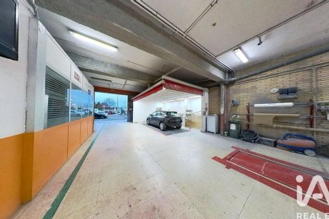 Снять в аренду коммерческую недвижимость в Торредембарра, Испания с 6 спален, 420м², № 7590 - фото 25