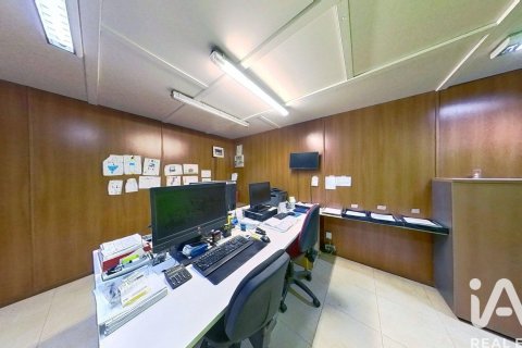 Снять в аренду коммерческую недвижимость в Торредембарра, Испания с 6 спален, 420м², № 7590 - фото 9
