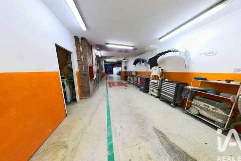 Снять в аренду коммерческую недвижимость в Торредембарра, Испания с 6 спален, 420м², № 7590 - фото 18