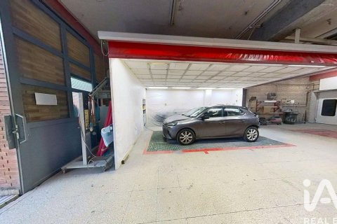 Снять в аренду коммерческую недвижимость в Торредембарра, Испания с 6 спален, 420м², № 7590 - фото 3