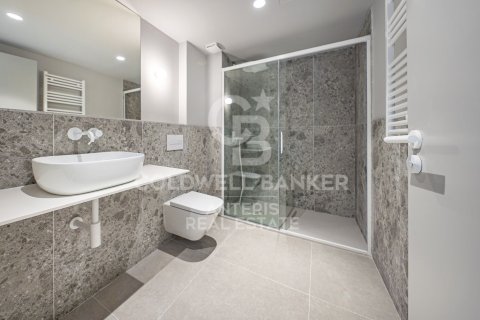 Купить дуплекс в Л'Оспиталет-де-Льобрегат, Испания с 2 спальни, 116м², № 5298 - фото 12