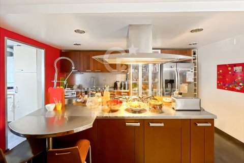 3 bedrooms apartment for sale in Esplugues de Llobregat, Barcelona, Catalonia, Spain № 5299 - photo 16