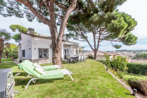 Дом с 4 спальнями в Сант-Фелиу-де-Гиксолс, Герона, Каталония, Испания № 5300