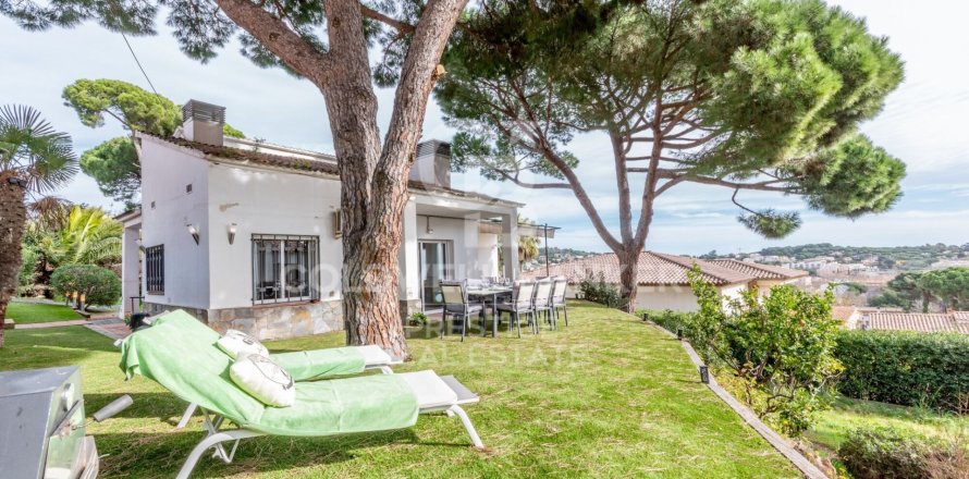 4 bedrooms house for sale in Sant Feliu de Guixols, Girona, Catalonia, Spain № 5300