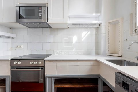 Villa de 2 dormitorios en alquiler en Barcelona, Cataluña, Spain № 4597 - foto 23