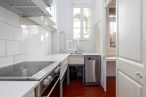 Villa de 2 dormitorios en alquiler en Barcelona, Cataluña, Spain № 4597 - foto 22