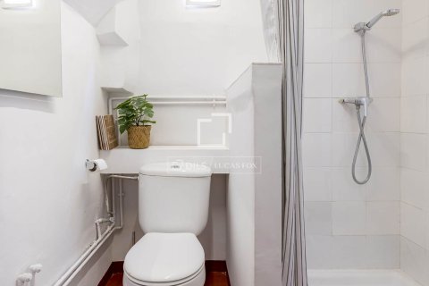 Villa de 2 dormitorios en alquiler en Barcelona, Cataluña, Spain № 4597 - foto 17