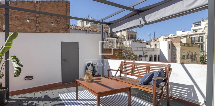 Villa de 2 dormitorios en alquiler en Barcelona, Cataluña, Spain № 4597