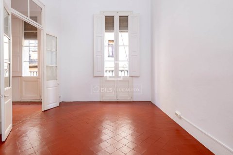 Villa de 2 dormitorios en alquiler en Barcelona, Cataluña, Spain № 4597 - foto 18