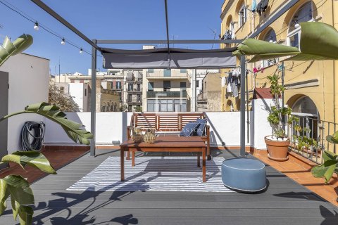 Villa de 2 dormitorios en alquiler en Barcelona, Cataluña, Spain № 4597 - foto 4