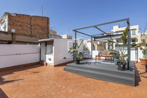 Villa de 2 dormitorios en alquiler en Barcelona, Cataluña, Spain № 4597 - foto 2
