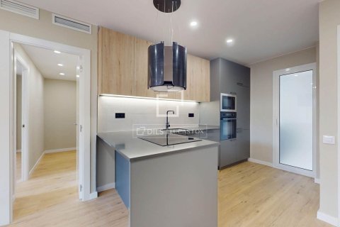 Квартира с 3 спальнями в Барселоне, Каталония, Испания № 4599